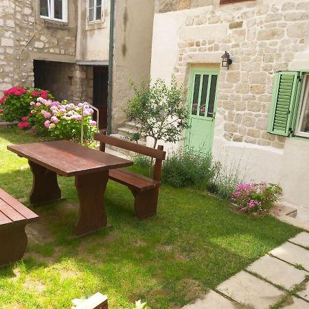 Apartamento Rabski Dvor Rab Town Exterior foto