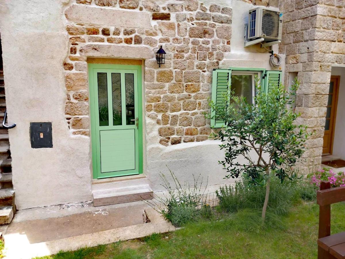 Apartamento Rabski Dvor Rab Town Exterior foto