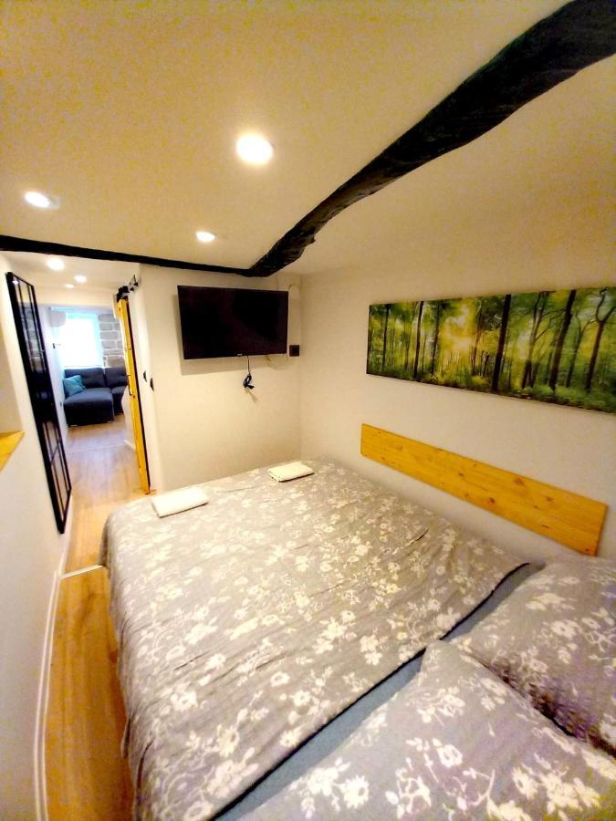 Apartamento Rabski Dvor Rab Town Exterior foto
